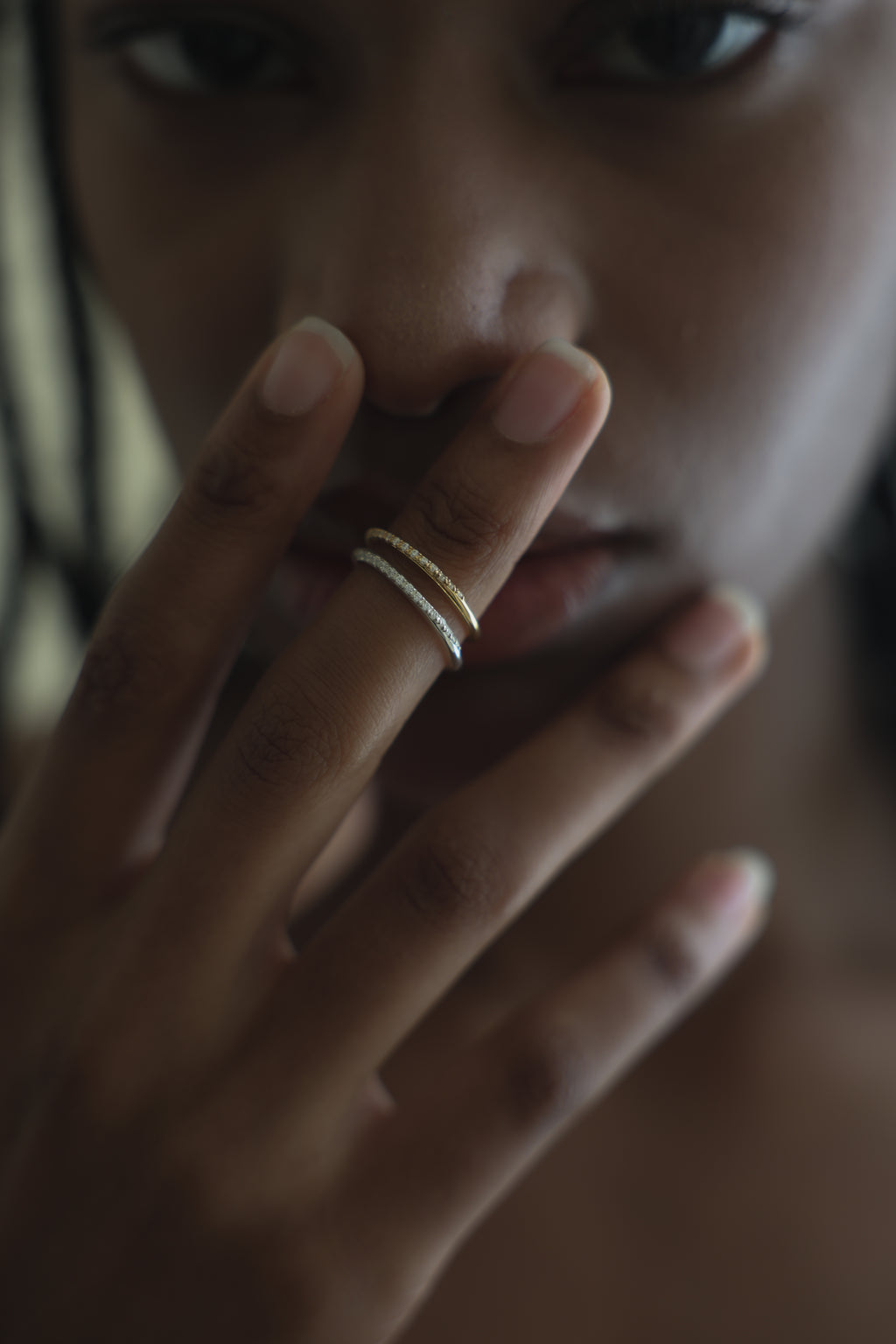 Oblique Stone Setting Gold Ring